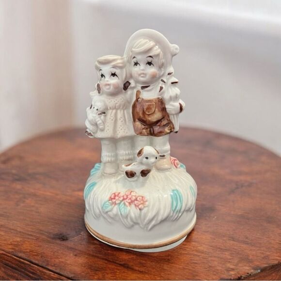 Singing in the Rain Boy and Girl Porcelain Rotating Music Carousel, Musical Rain - Picture 1 of 5